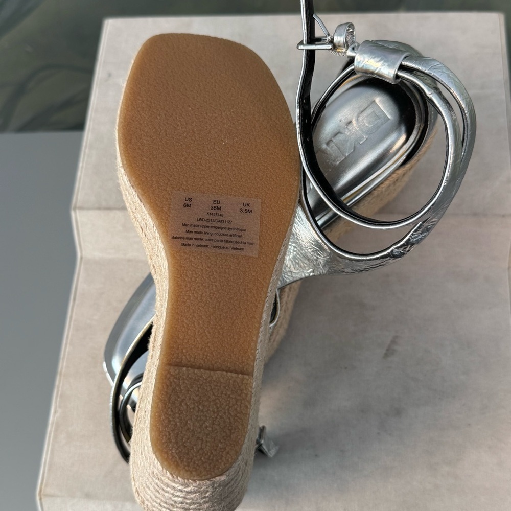 DKNY Metallic Silver Espadrille Wedge Sandals, size 6, NWOT - Picture 9 of 10